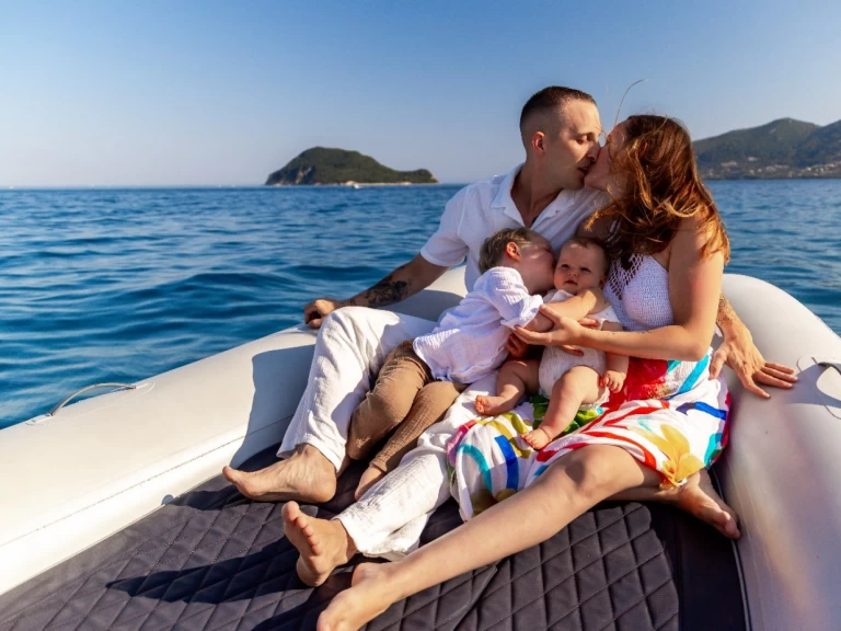 Uthyrning RIB i Zakynthos  - Bsc BSC 61