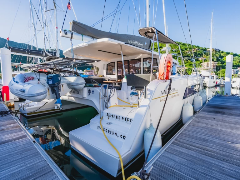 Hyra Katamaran  med eller utan skeppare Nautitech Road Town 