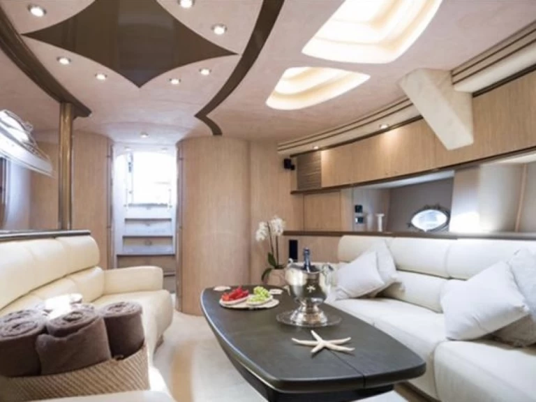 Hyra Lyx yacht med eller utan skeppare Sunseeker Port d'Andratx 