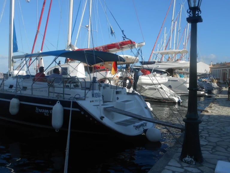 Ocean Yachts Ocean Star 51.1 charter bareboat eller skeppad i Póros (City)