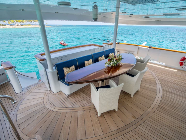 Uthyrning Sankt Martin - Trinity RELENTLESS av Samboat 