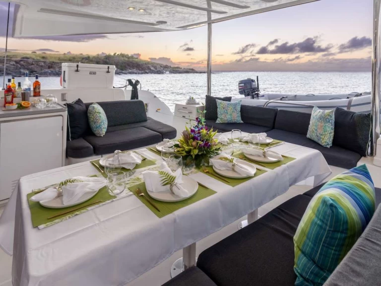 Lyx yacht för uthyrning Brittiska Jungfruöarna till det bästa priset 