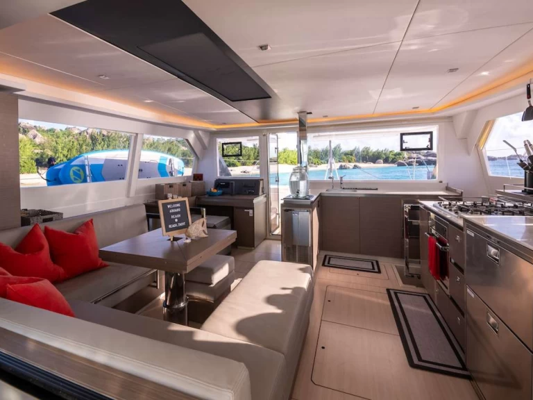 Hyra Lyx yacht med eller utan skeppare Leopard Brittiska Jungfruöarna 