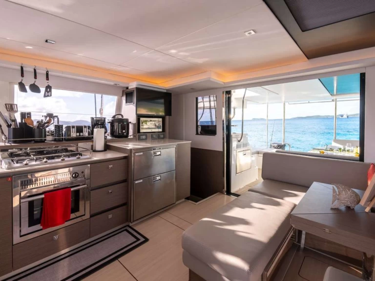 Lyx yacht för uthyrning Brittiska Jungfruöarna till det bästa priset 