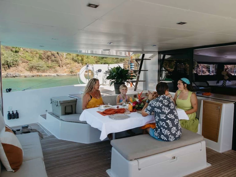 Dufour AQUANIMITY charter bareboat eller skeppad i Brittiska Jungfruöarna