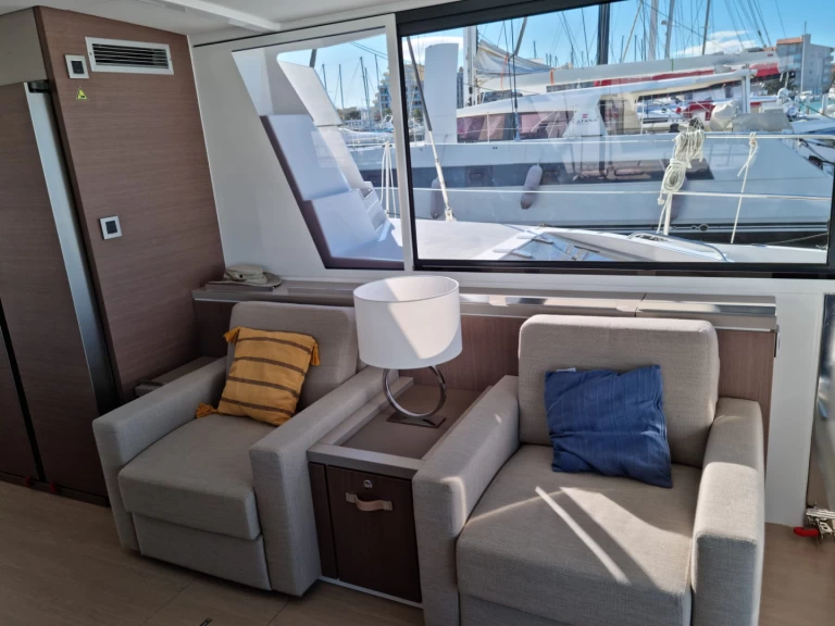 Yacht charter Le Marin billig Bali 5.4