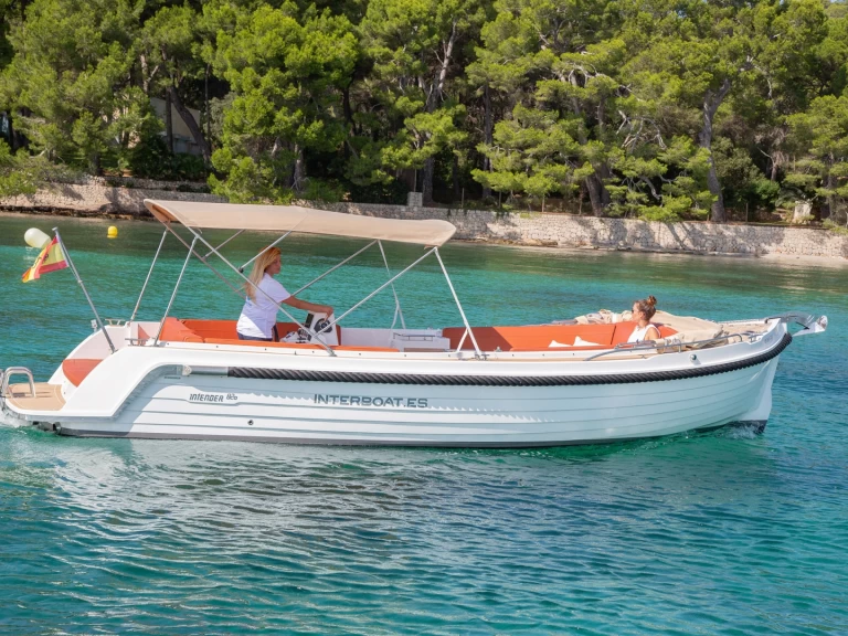 Hyra Motorbåt  med eller utan skeppare Interboat Hamnen i Pollenca 