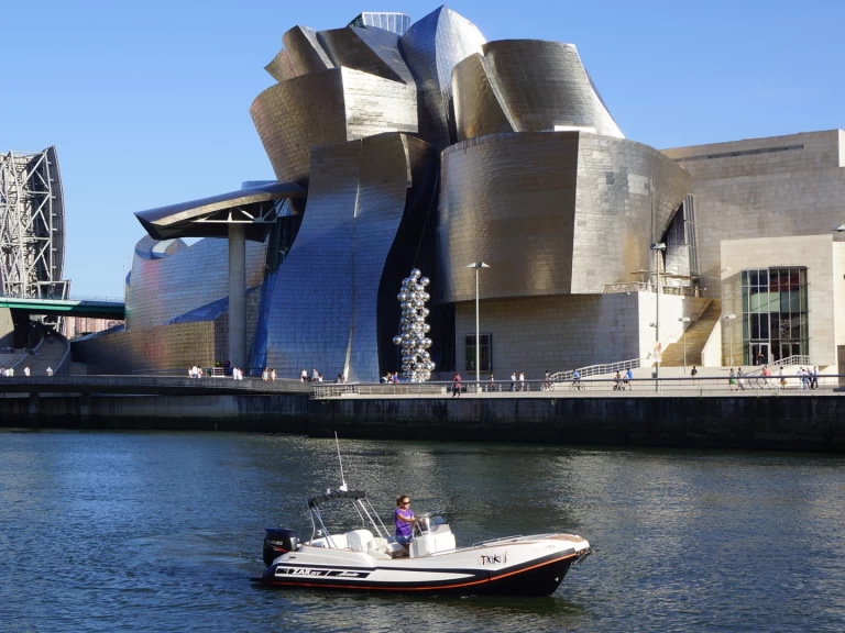 Zar 57 Well Deck charter bareboat eller skeppad i Hamnen i Pollenca