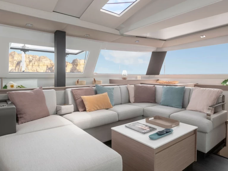Uthyrning Capo d'Orlando - Fountaine Pajot Elba 45 av Samboat 