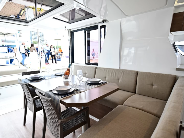 Hyra Katamaran  med eller utan skeppare Bali Furnari 