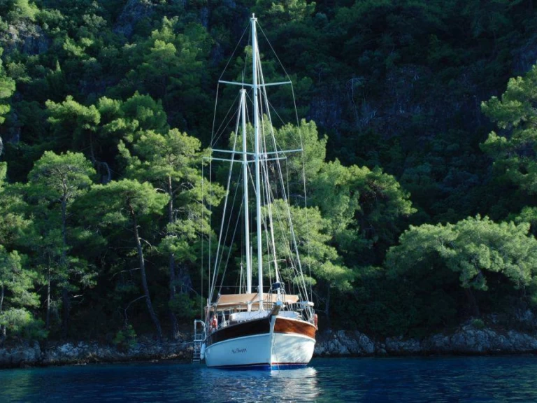 Custom Made Be Happy charter bareboat eller skeppad i Bodrum