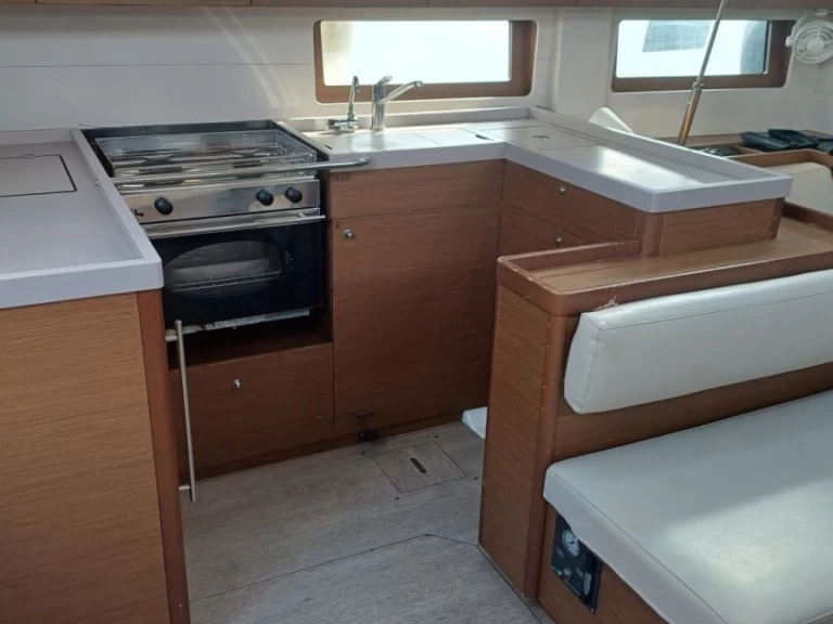 Båtuthyrning Bénéteau Oceanis 51.1 i Lefkáda på Samboat 