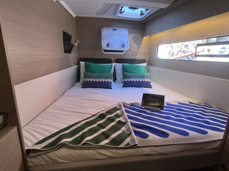 Lagoon Lagoon 38 charter bareboat eller skeppad i Lefkáda