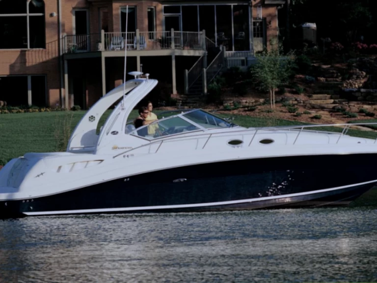 Uthyrning Motorbåt  Custom Made med en båtlicens 