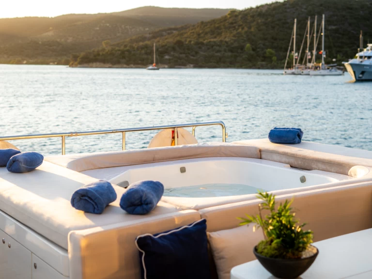 Uthyrning Flisvos Marina - ISA, RODRIGUEZ GROUP ITALY 133 av Samboat 