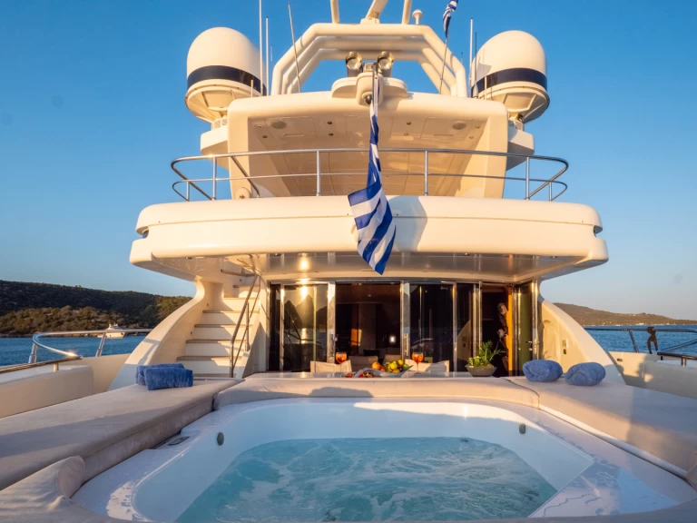 Hyr en ISA, RODRIGUEZ GROUP ITALY 133 Flisvos Marina 