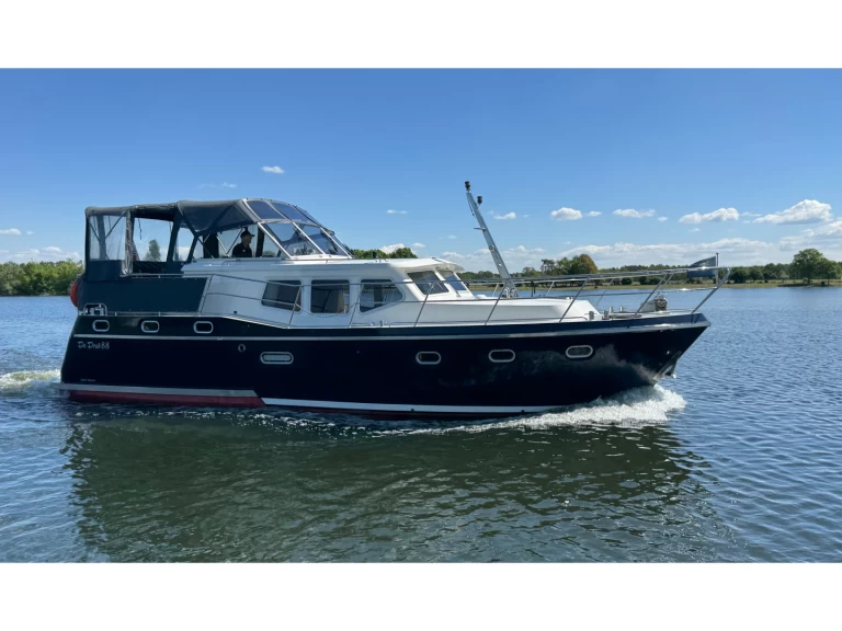 Uthyrning Motorbåt  De Drait med en båtlicens 