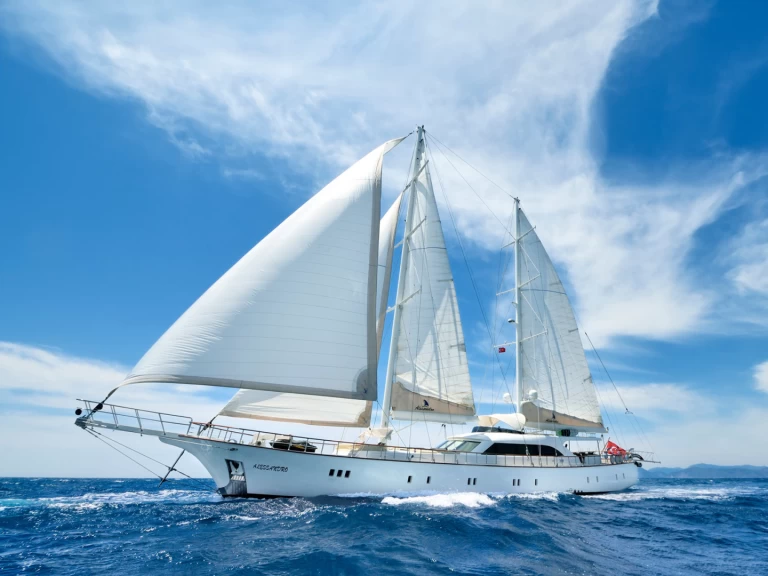  Luxury Sailing Yacht charter bareboat eller skeppad i Split 