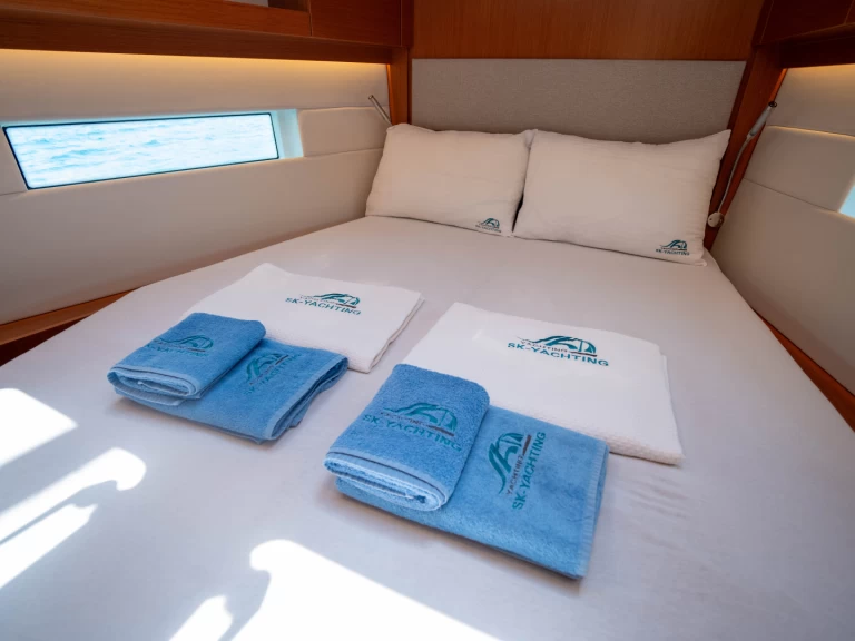 Bavaria Bavaria C45 charter bareboat eller skeppad i Marmaris