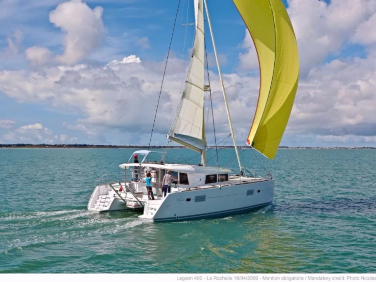 Yacht charter Pomer billig Lagoon 400