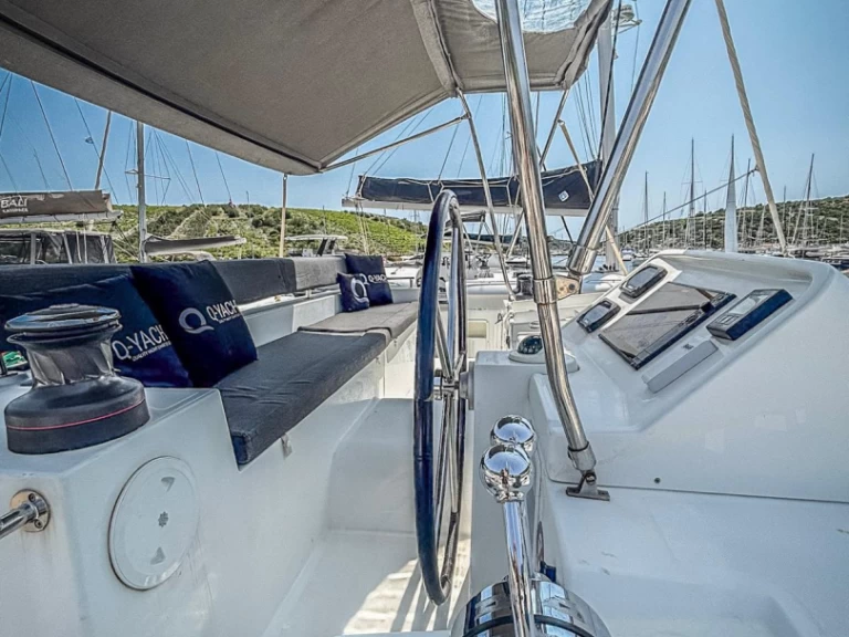 Båtuthyrning Lagoon Lagoon 450 F i Primošten  på Samboat 