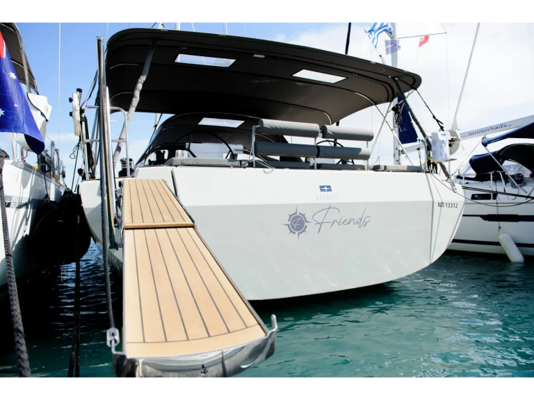 Hyr en Bavaria Bavaria C57 Nea Peramos 