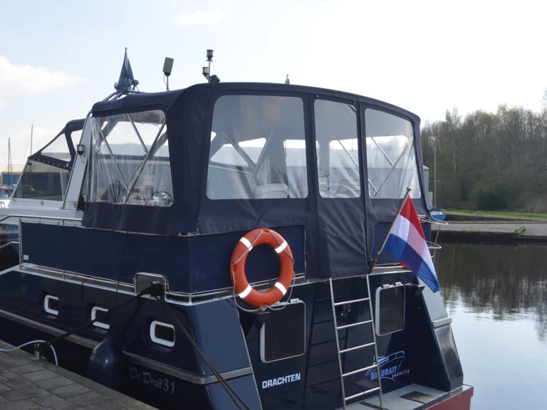 De Drait Renal 45 charter bareboat eller skeppad i Drachten