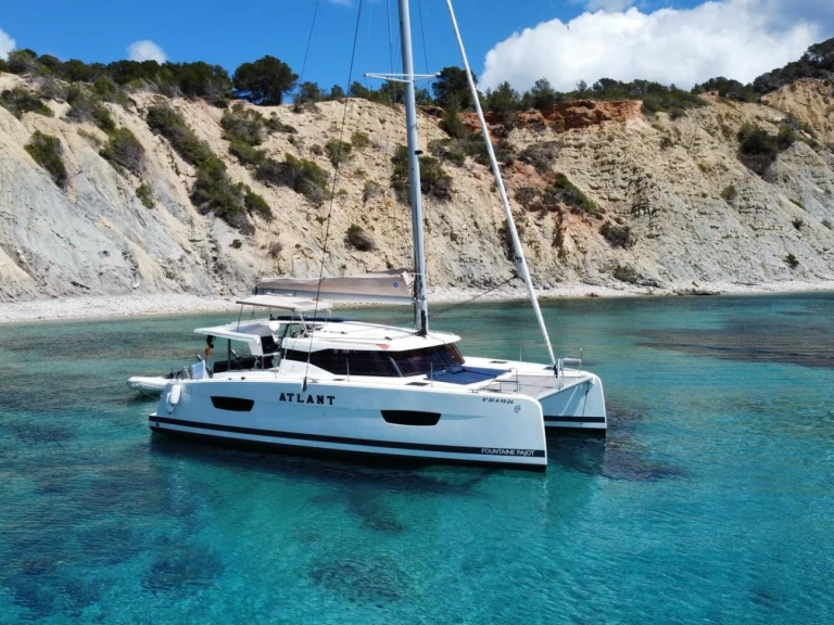Uthyrning Katamaran  i Sant Antoni de Portmany - Fountaine Pajot Isla 40