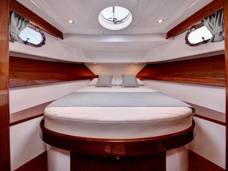 Hyra Motorbåt  med eller utan skeppare Apreamare Sorrento 