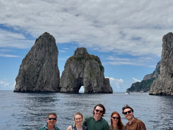 Uthyrning Motorbåt  Apreamare med en båtlicens 