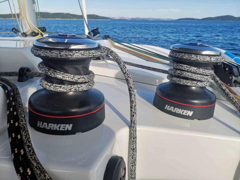 Fountaine Pajot Fountaine Pajot FP 41 Quatuor 3 charter bareboat eller skeppad i Pula 