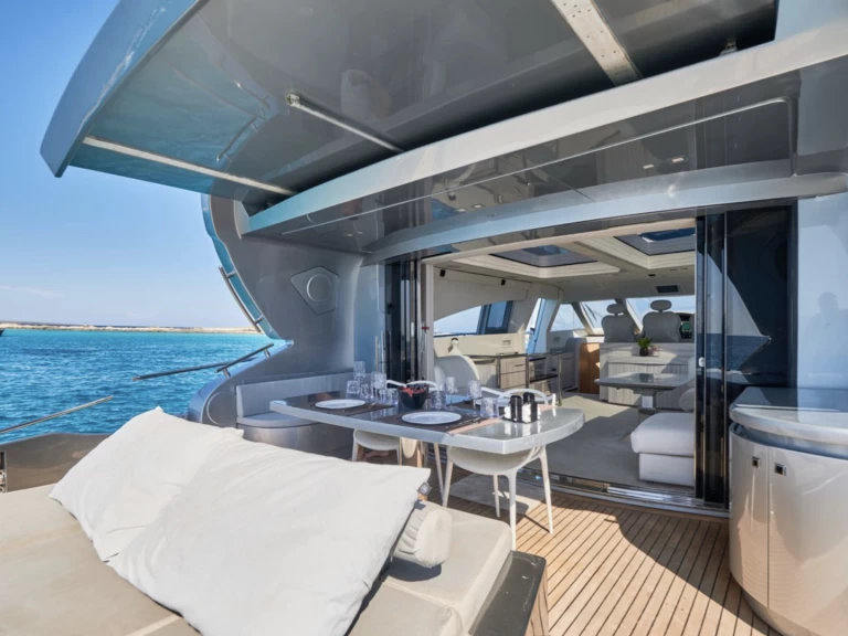 Yacht charter Ibiza Town billig 78