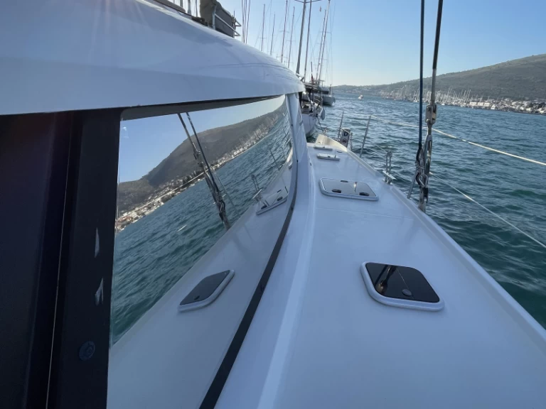 Hyr en Fountaine Pajot Saba 50 Lefkáda 
