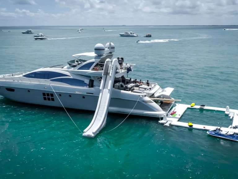 Uthyrning Miami Beach - Azimut 103’ azimut S  av Samboat 