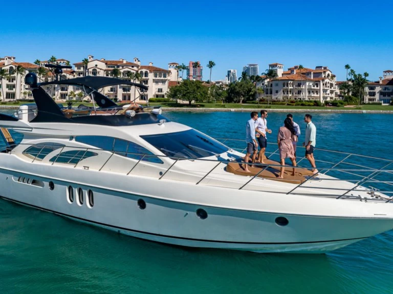 Yacht charter Miami Beach billig Azimut 62 Fly
