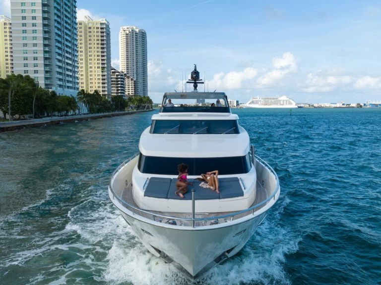Yacht charter Miami Beach billig San Lorenzo 97'