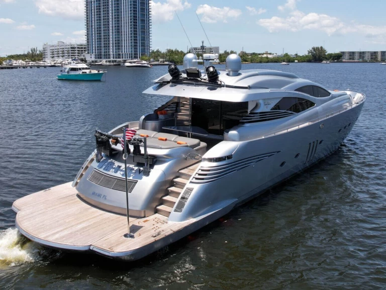 Lyx yacht för uthyrning Miami Beach till det bästa priset 