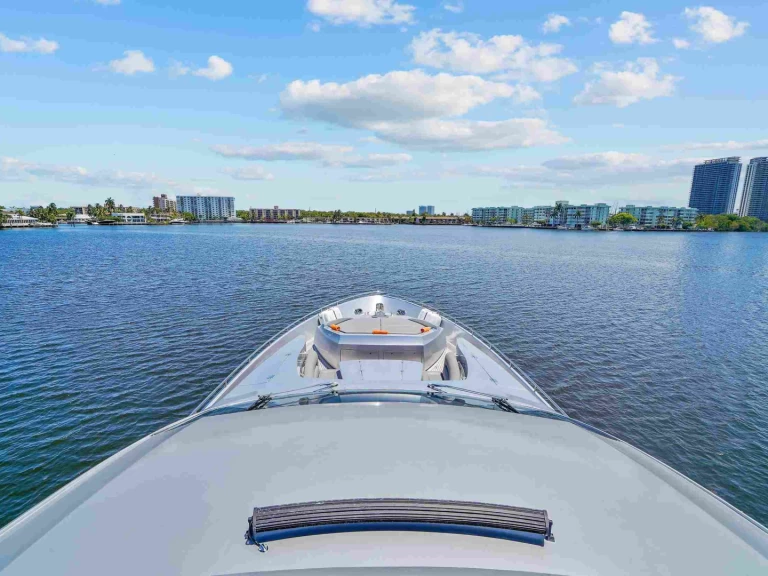 Uthyrning Miami Beach - Pershing Pershing 94' av Samboat 