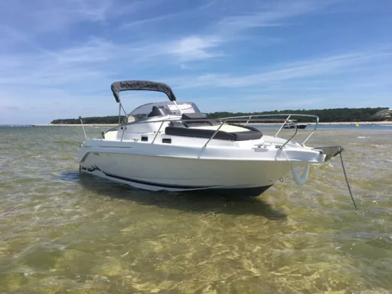 Yacht charter Port du Lavandou billig Cap Ferret