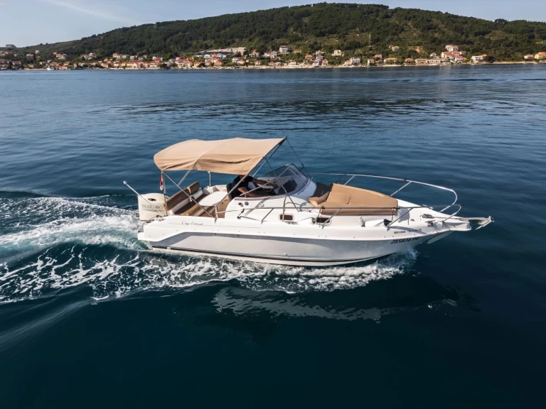 Hyra Motorbåt  med eller utan skeppare B2 Marine Port du Lavandou 