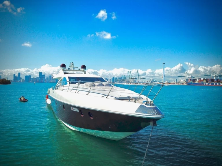 Båtuthyrning Azimut 86’ azimut S 2 i Miami Beach på Samboat 