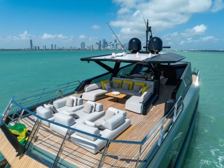 WALLY YACHTS 85’ wally charter bareboat eller skeppad i Miami Beach
