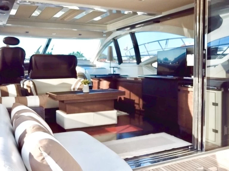 Yacht charter Miami Beach billig Azimut 62 S