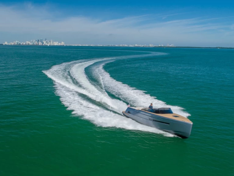 Yacht charter Miami  billig 36