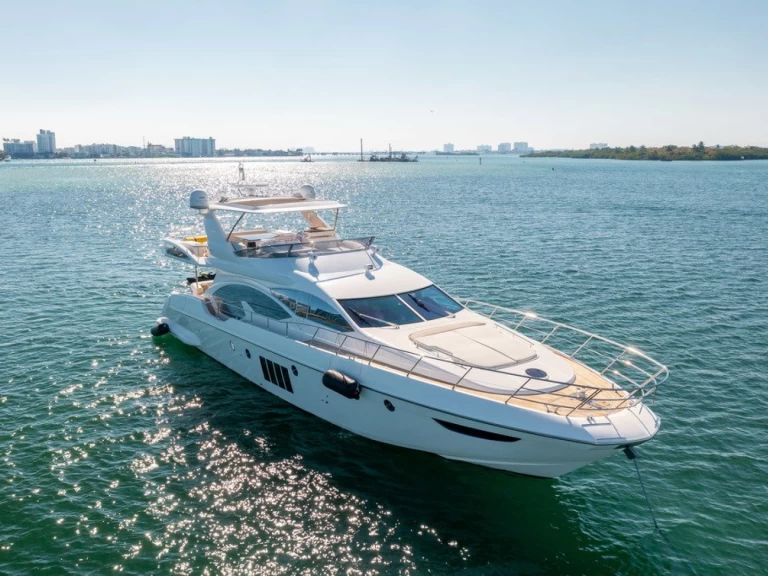 Lyx yacht för uthyrning Miami Beach till det bästa priset 