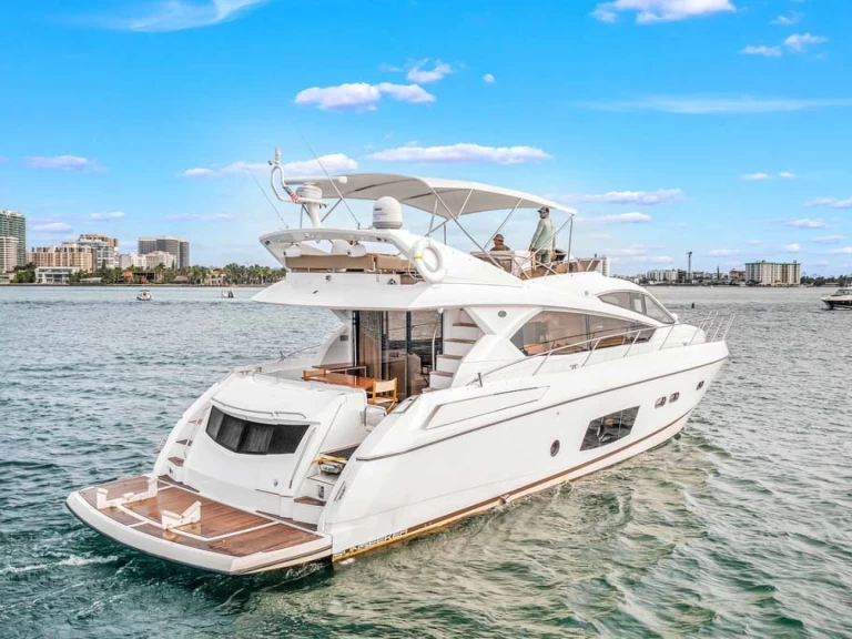 Hyr en Sunseeker 70  Miami Beach 