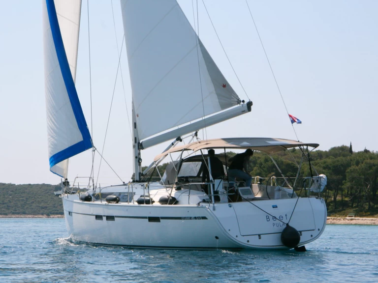 Yacht charter Pula  billig Cruiser 46