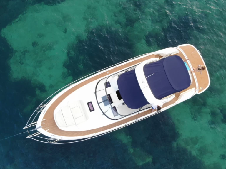 Hyr en Bavaria Sport 34 Portals Nous 