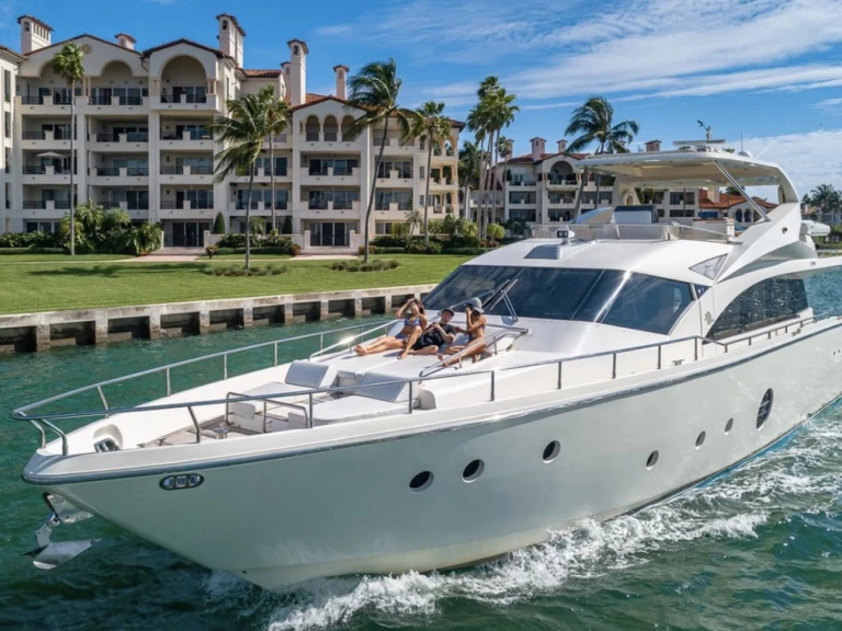 Yacht charter Key Biscayne billig Aicon 75 