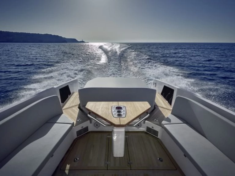 Yacht charter Portals Nous billig Demon 1414